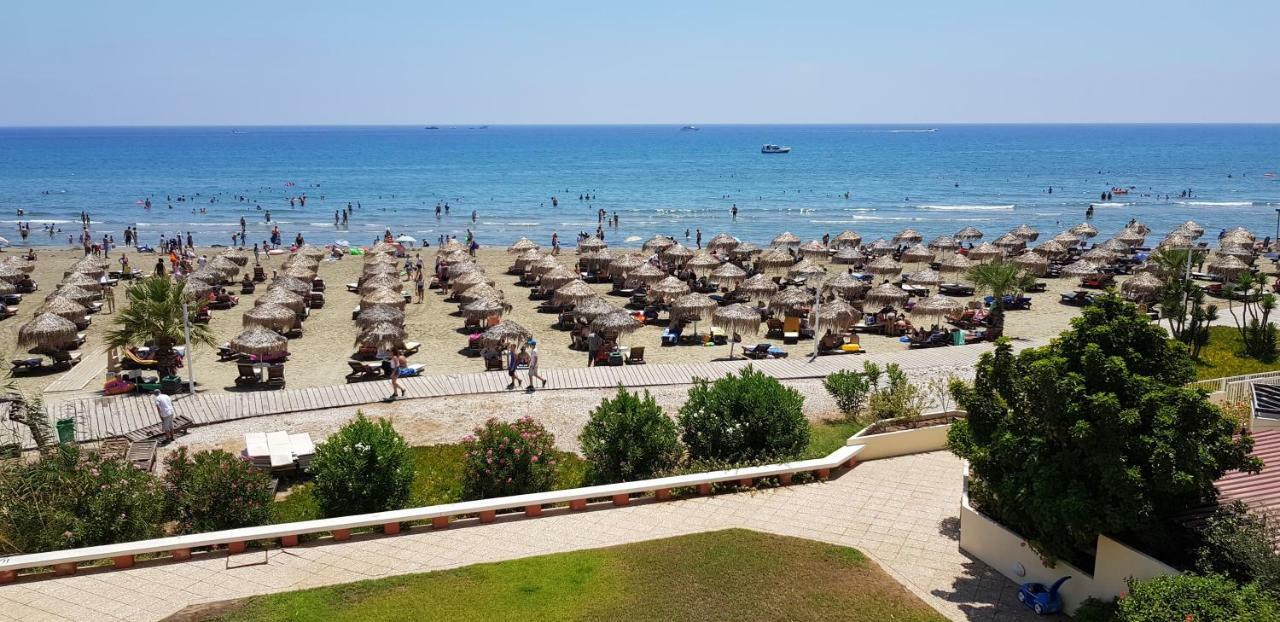 Haig'S Dream Flat On The Beach Ларнака Экстерьер фото
