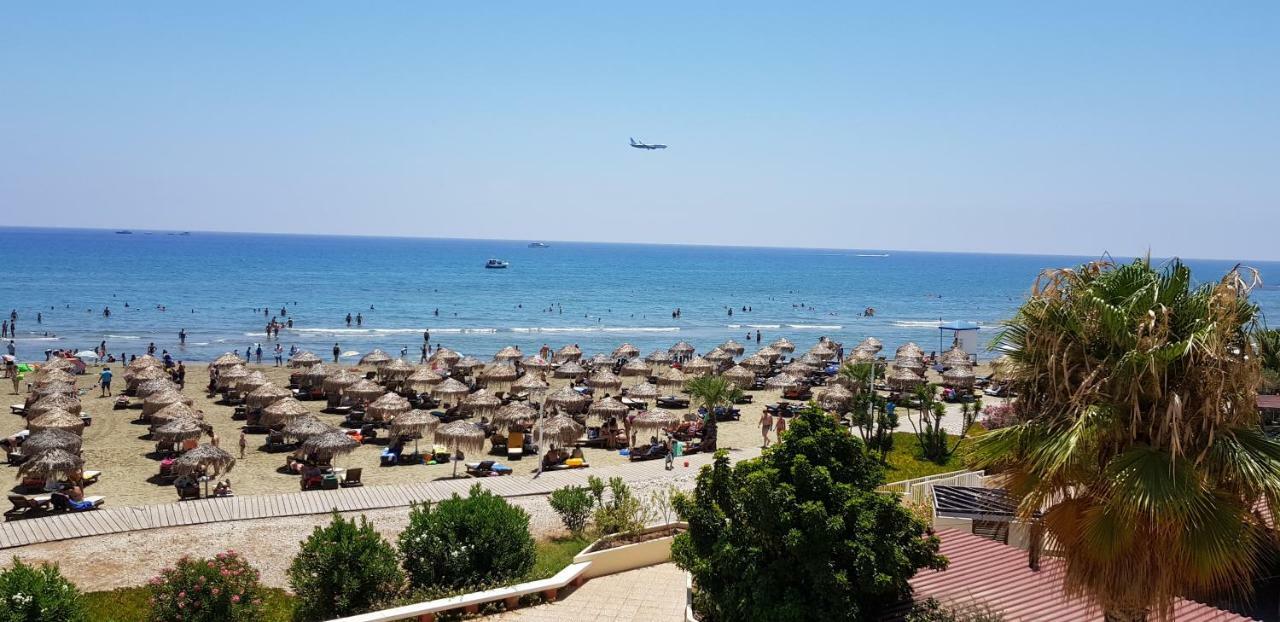 Haig'S Dream Flat On The Beach Ларнака Экстерьер фото