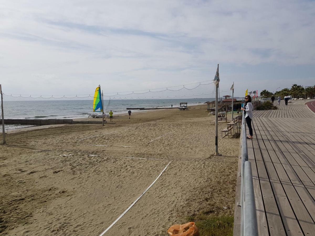 Haig'S Dream Flat On The Beach Ларнака Экстерьер фото