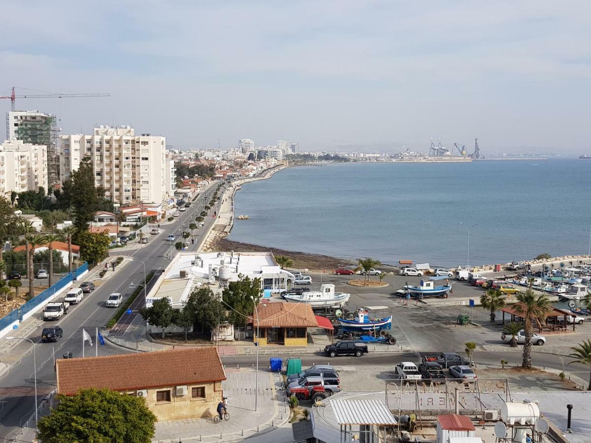 Haig'S Dream Flat On The Beach Ларнака Экстерьер фото